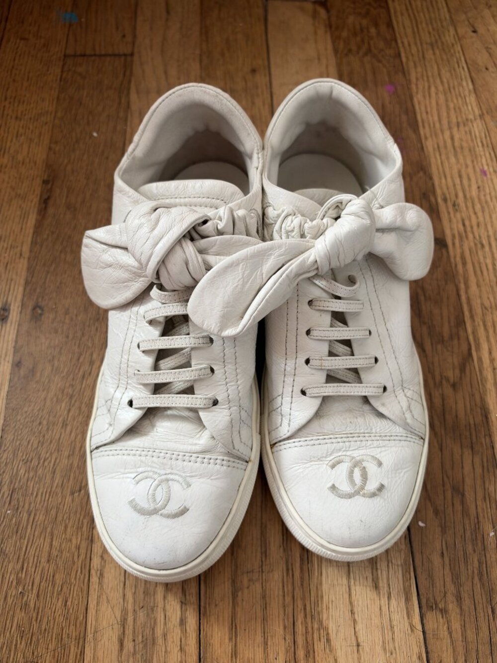 Chanel White Leather Bow CC Cap Toe Sneakers 37.5